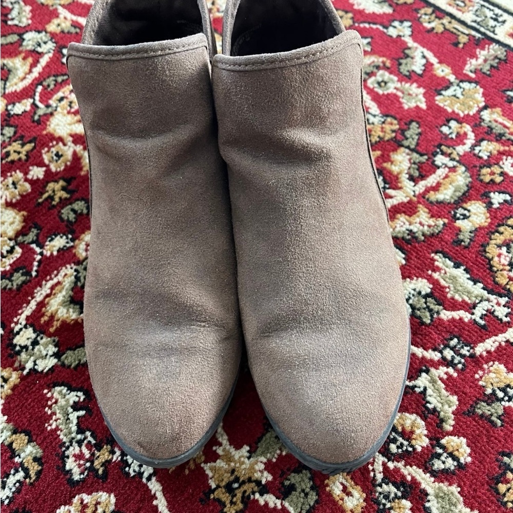 Time & tru tan micro suede booties size 6